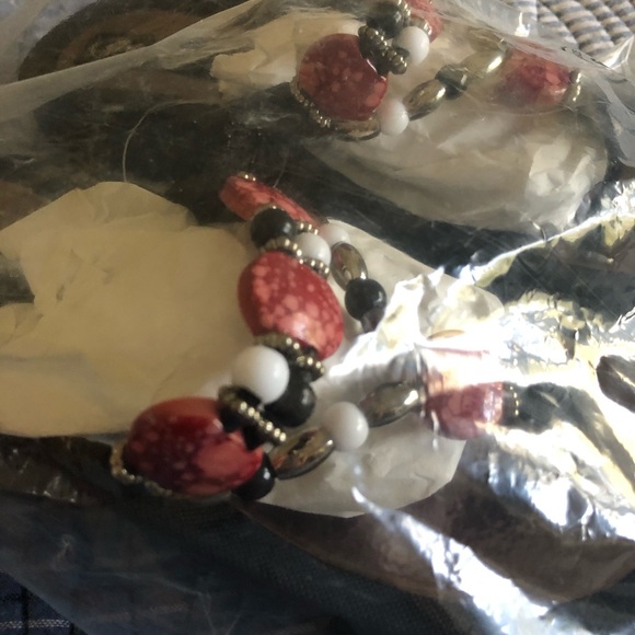 COPY - NWT GrandCo Red Granite stone beaded thong sandals - Picture 8 of 9